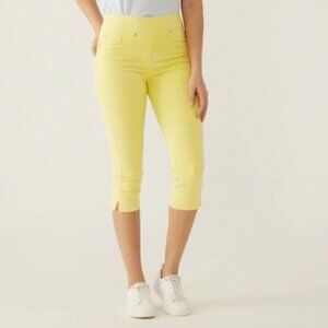 New Bellina Yellow Pull On Stretch Denim Capri Size Small bin 4A